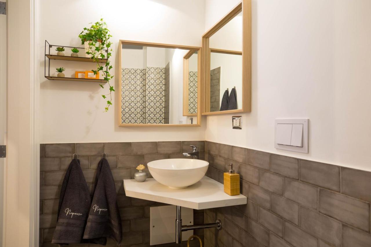 Apartament Napoesia Duomo House Neapol Zewnętrze zdjęcie