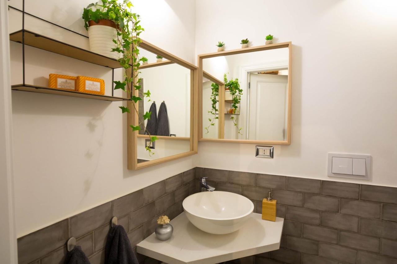 Apartament Napoesia Duomo House Neapol Zewnętrze zdjęcie